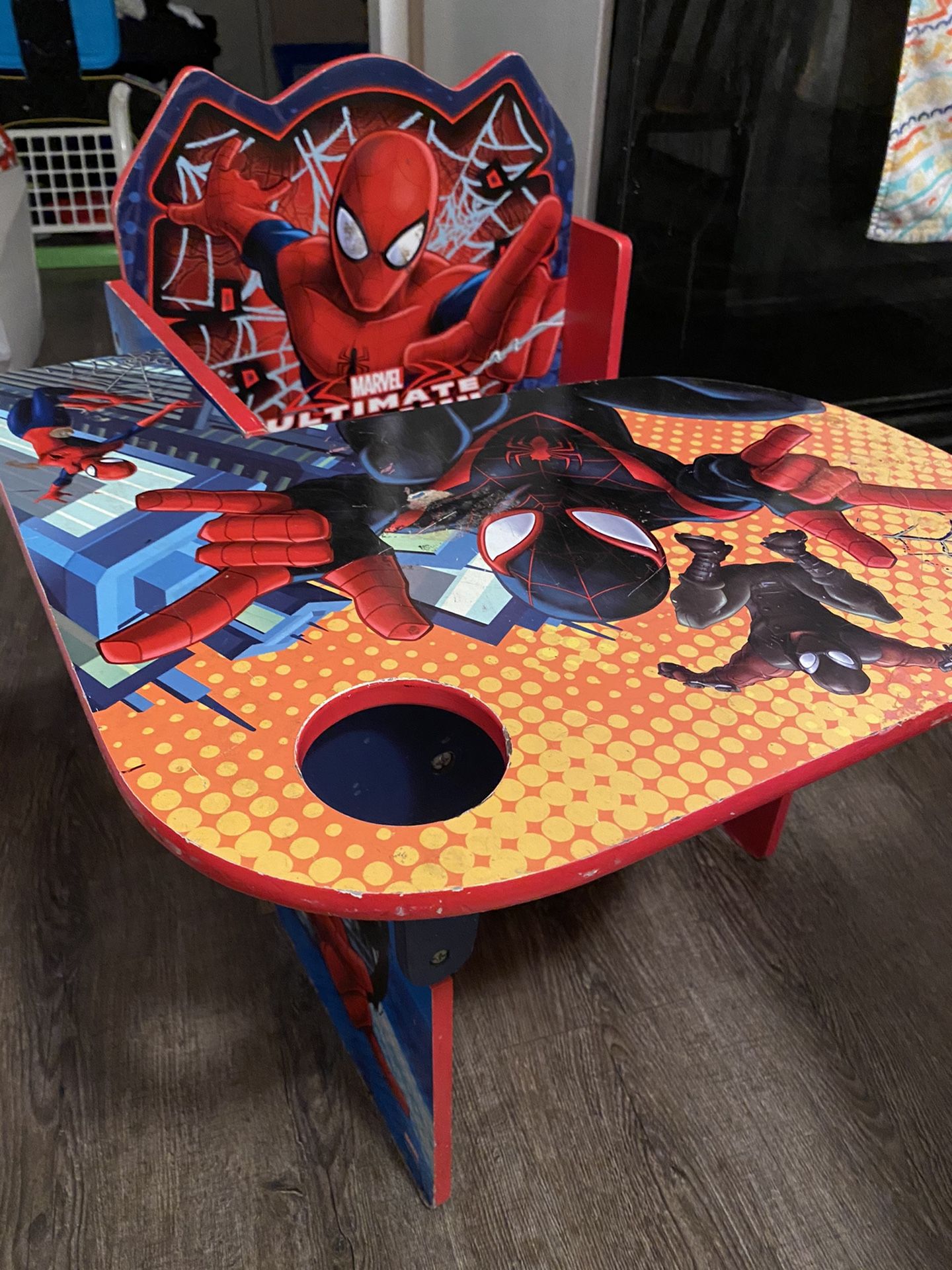 Spider Man desk