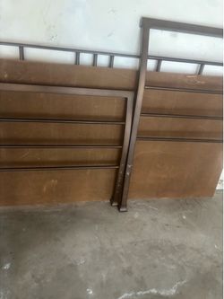 Twins bed bed frame