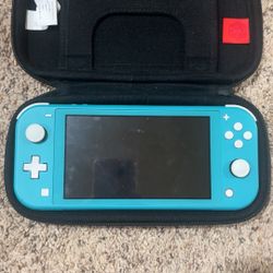 Nintendo Switch Light + 2 Games And Case.