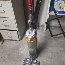 Vacuum Cleaner Dyson