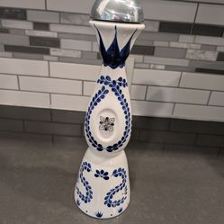 Empty case Azul bottle