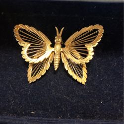 Vintage Monet Brooch 
