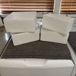 IKEA SKUBB WHITE  Storage Boxes Zip Folds Flat.  New, out of packaging.   Smoke-free.  