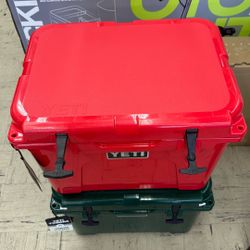 Yeti Cooler Tundra 35 Rescue Red Color