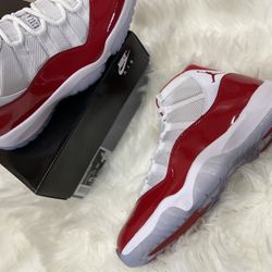 Air Jordan 11 Retro "Cherry Red"