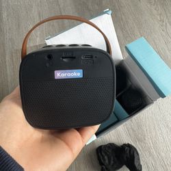 Small Portable Karaoke Kid Singing Toy