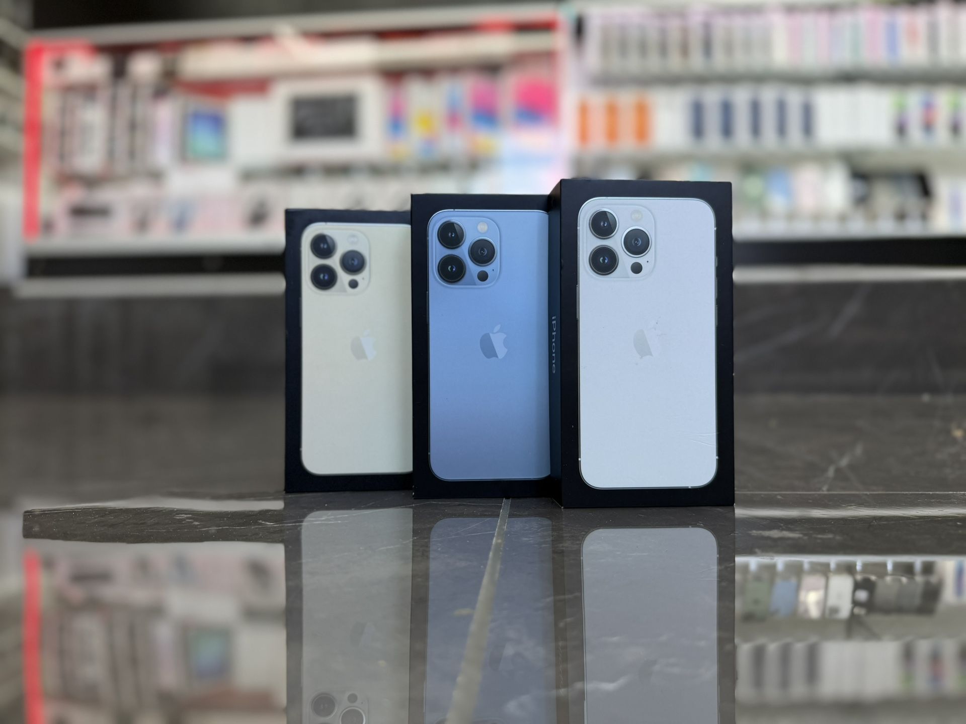 iPhone 13 Pro Max (Unlocked) (Take It Home In Payments/ llévatelo a casa en pagos)