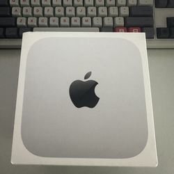 Mac Mini M4 16GB Memory - 256GB SSD - Silver