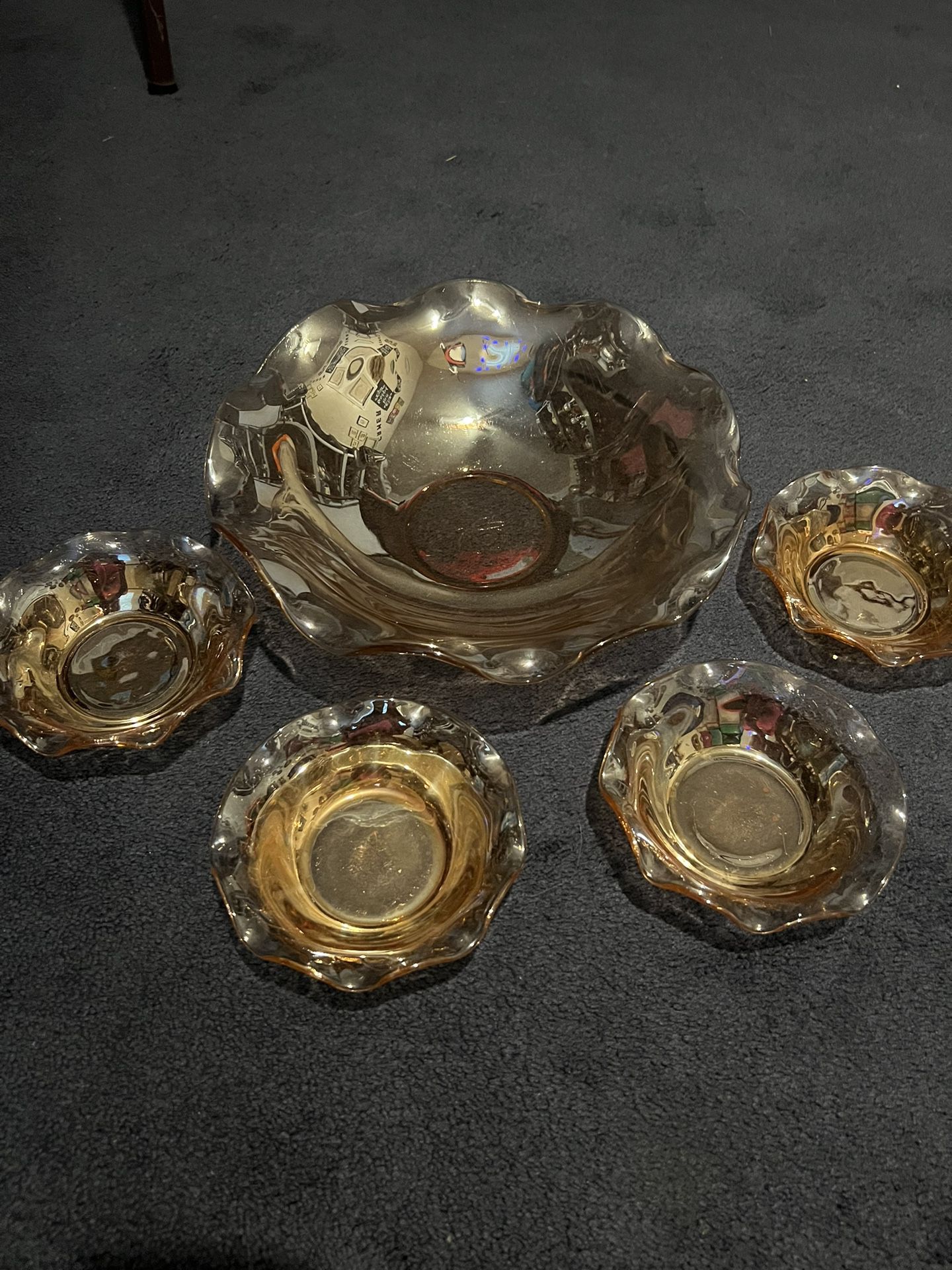 Vintage Carnival Glass Bowl Set