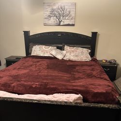 Cal King Bedroom Set 