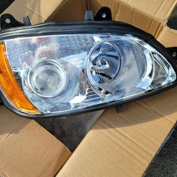 Kenworth Passenger Head Light With Led Bulbs Installed. 