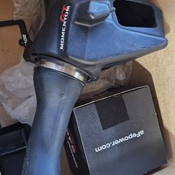 Momentum Gt 54-74205 Cold Air Intake System