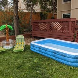 Inflatable Lounge Pool with Inflatable Palm Tree Cooler 