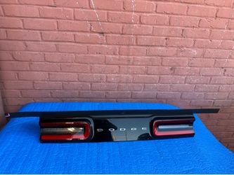 2016 2019 2022 Dodge Challanger Rear Center Light