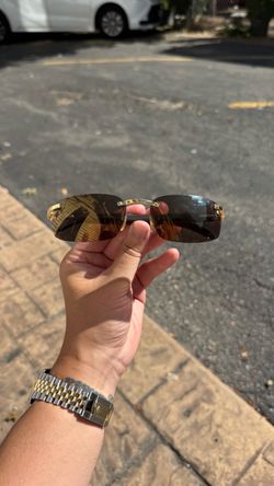 Authentic Cartier buffs steal price