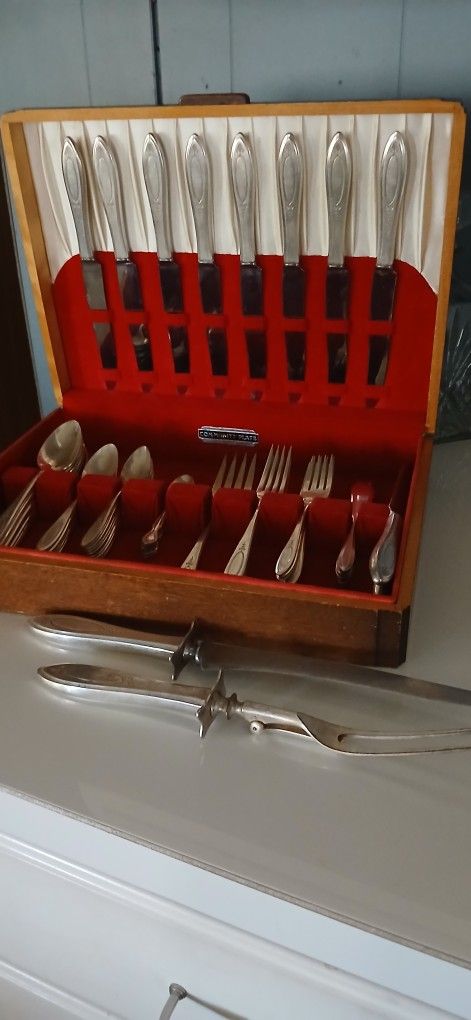 Silverplated Dinning Set