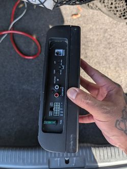 8 inch sub with built in amp Blaupunkt