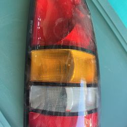 Genuine GM Right Passenger Side Tail Lamp Fits '99-'02 Silverado/Sierra