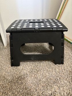 Folding step stool