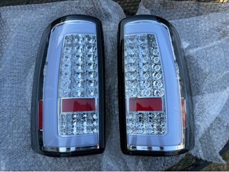 00-06 Chevy Tahoe Yukon Chrome LED Bar Tail Lights