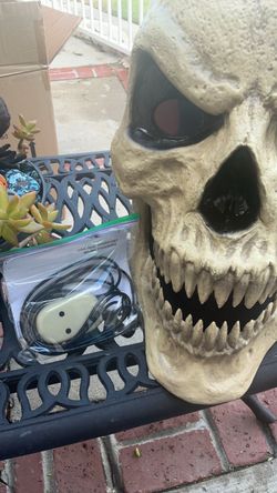 12 foot skeleton head replacement,brand new