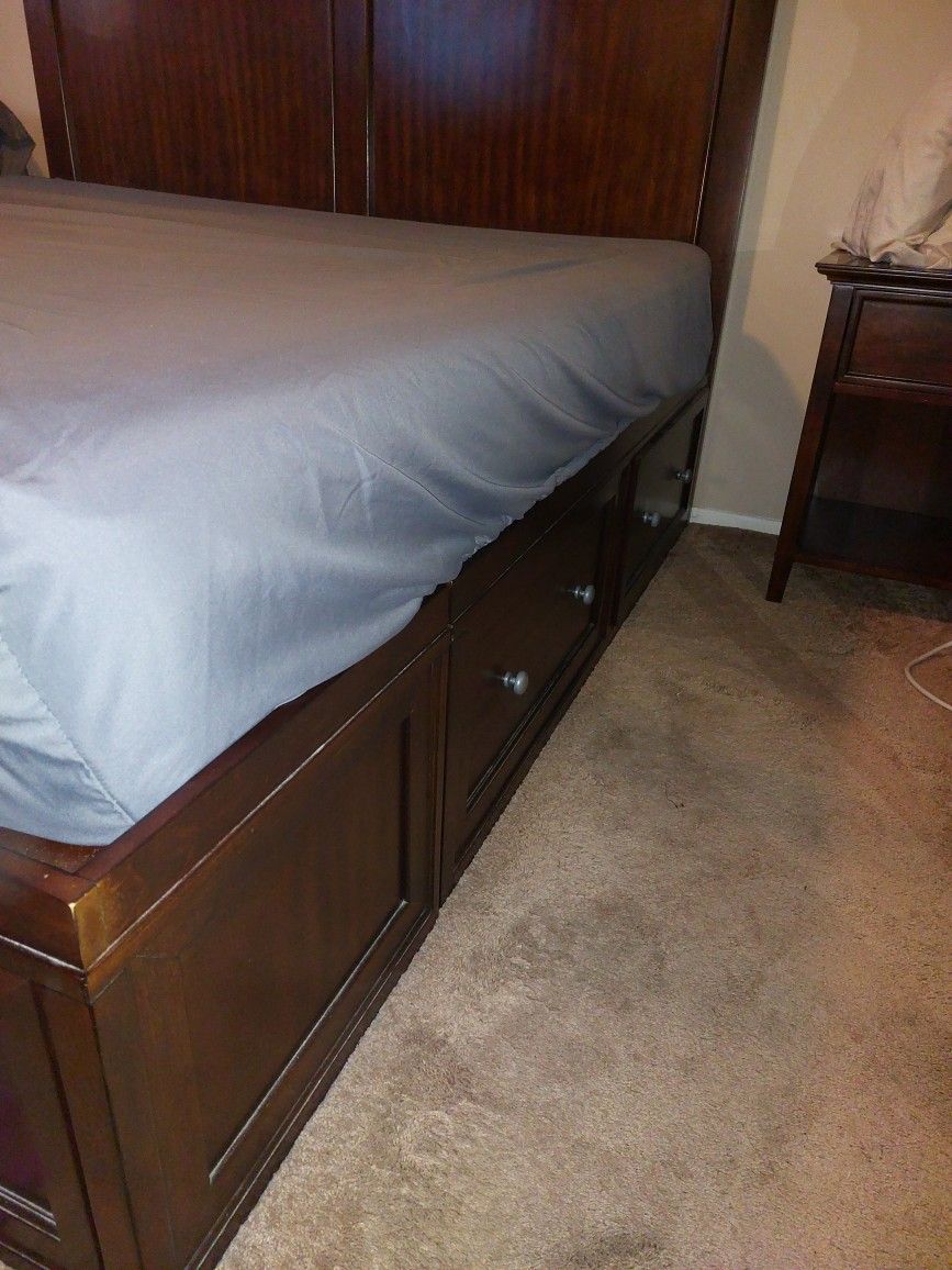 King Size Bedroom Set