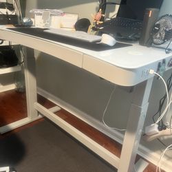 Tresanti 47" Adjustable Height Desk