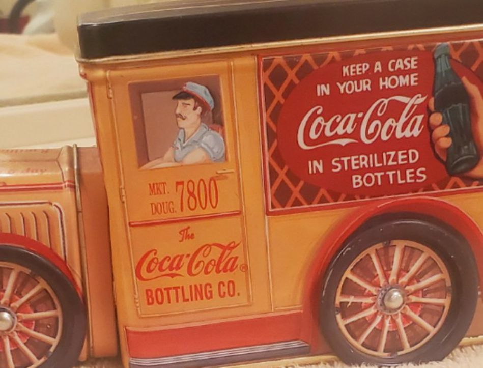 Vintage Tin Truck Toy Coca cola