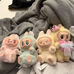 Have a seat labubu and special