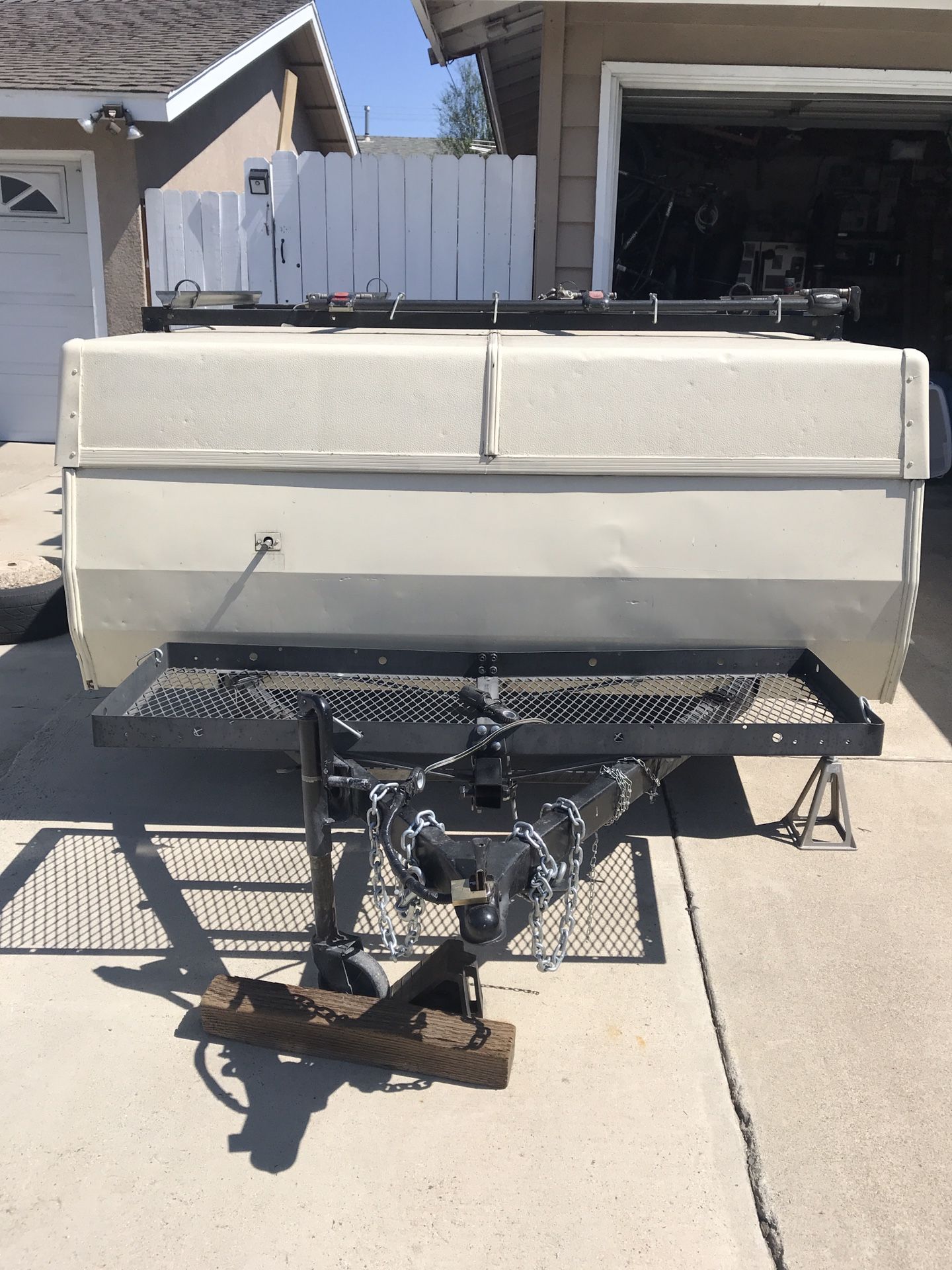 Pop up camper- 1985 Coleman Redwood-forsale