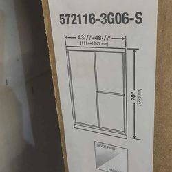 Deluxe shower door