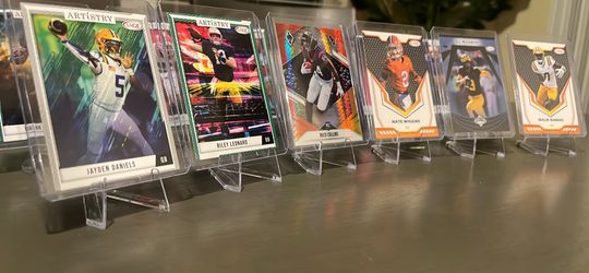 SUPER STAR ROOKIES AND RISING STAR LOT 