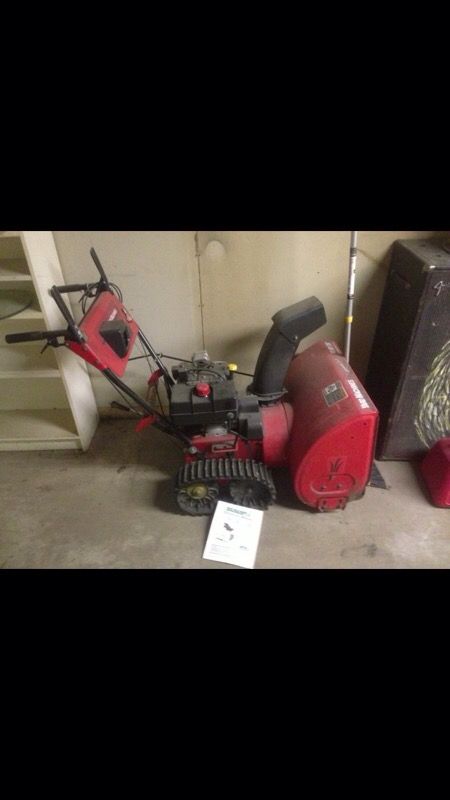 Yard Machines 10hp 26" Track Tread Snowblower
