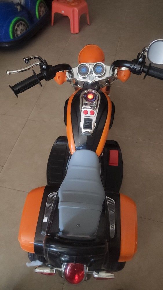 6V Freddo Toys Chopper Style Ride on Trike