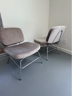 Accent chairs