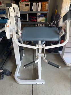 Life Fitness Pro 2 Bicep curl machine