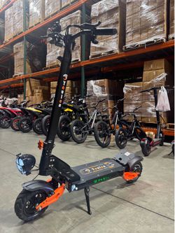 Long-range electric scooter