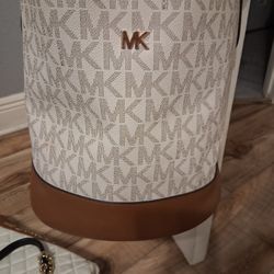 Michael Kors Purse And Matching Wallet