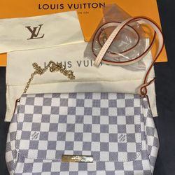Louis Vuitton Favorite
