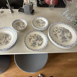 Fine Chine 19 Piece Made In England 
