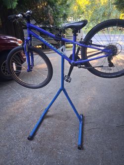 Park Tool PS-4 Bicycle Repair / Storage Stand