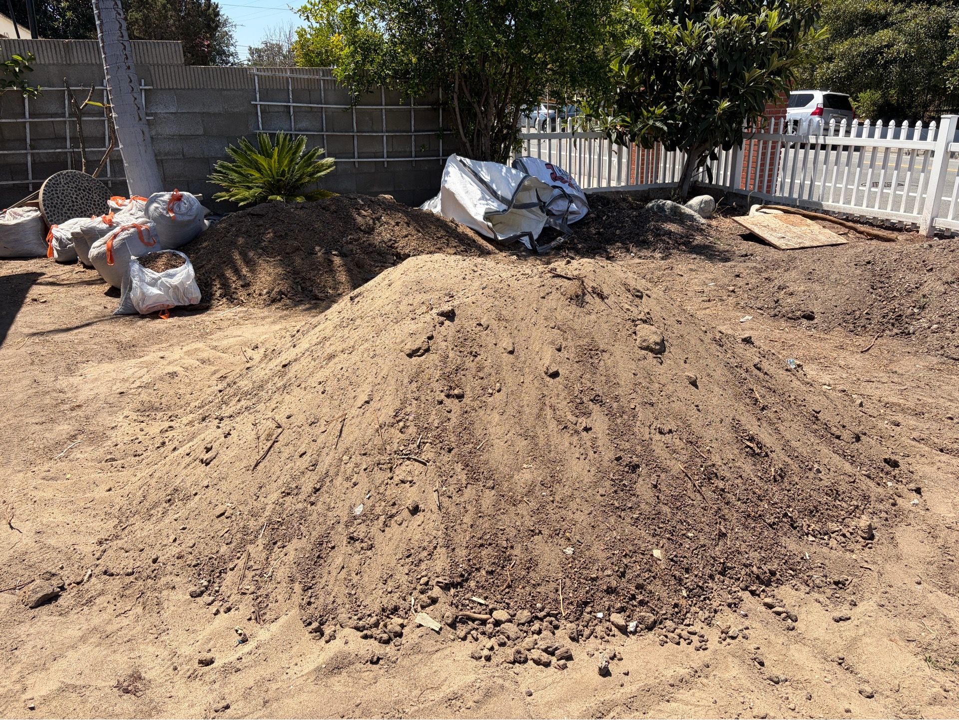 Free clean dirt in Anaheim