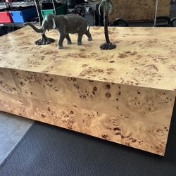 Williams Sonoma Living Room Table 