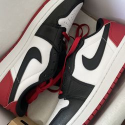 AJ1 LOW OG BLACK TOE