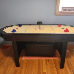 Air Hockey Table