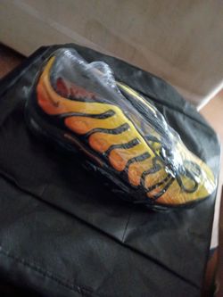 Nike Air Max Plus Sneaker Flame Yellow Black