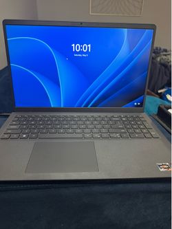 Dell Inspiron 15 - 3535
