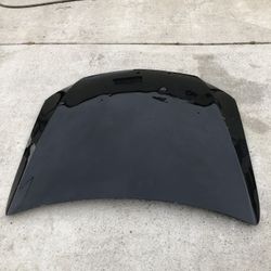 Hood for Mercedes c class(has dents). Have photo of the models it fits