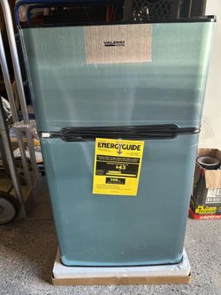 Compact upright freezer and fridge