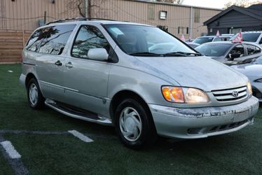 2003 Toyota Sienna
